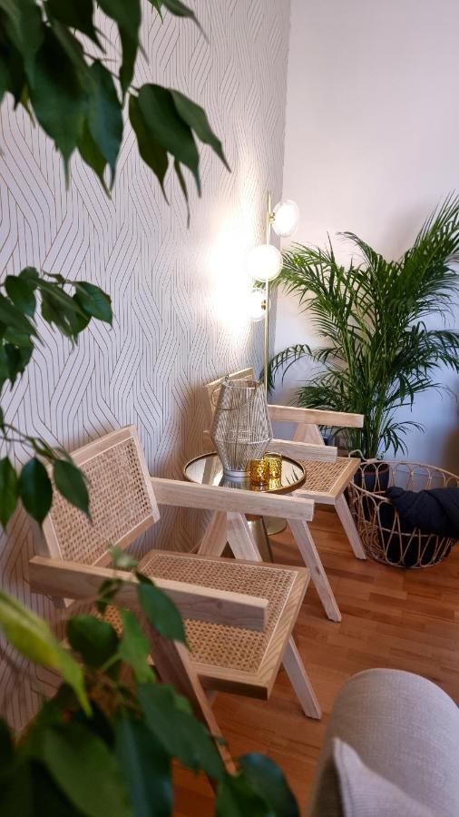 Art Deco' - Sleepwithme - Free Parking - Free Breakfast - Very Friendly Staff بيزا المظهر الخارجي الصورة